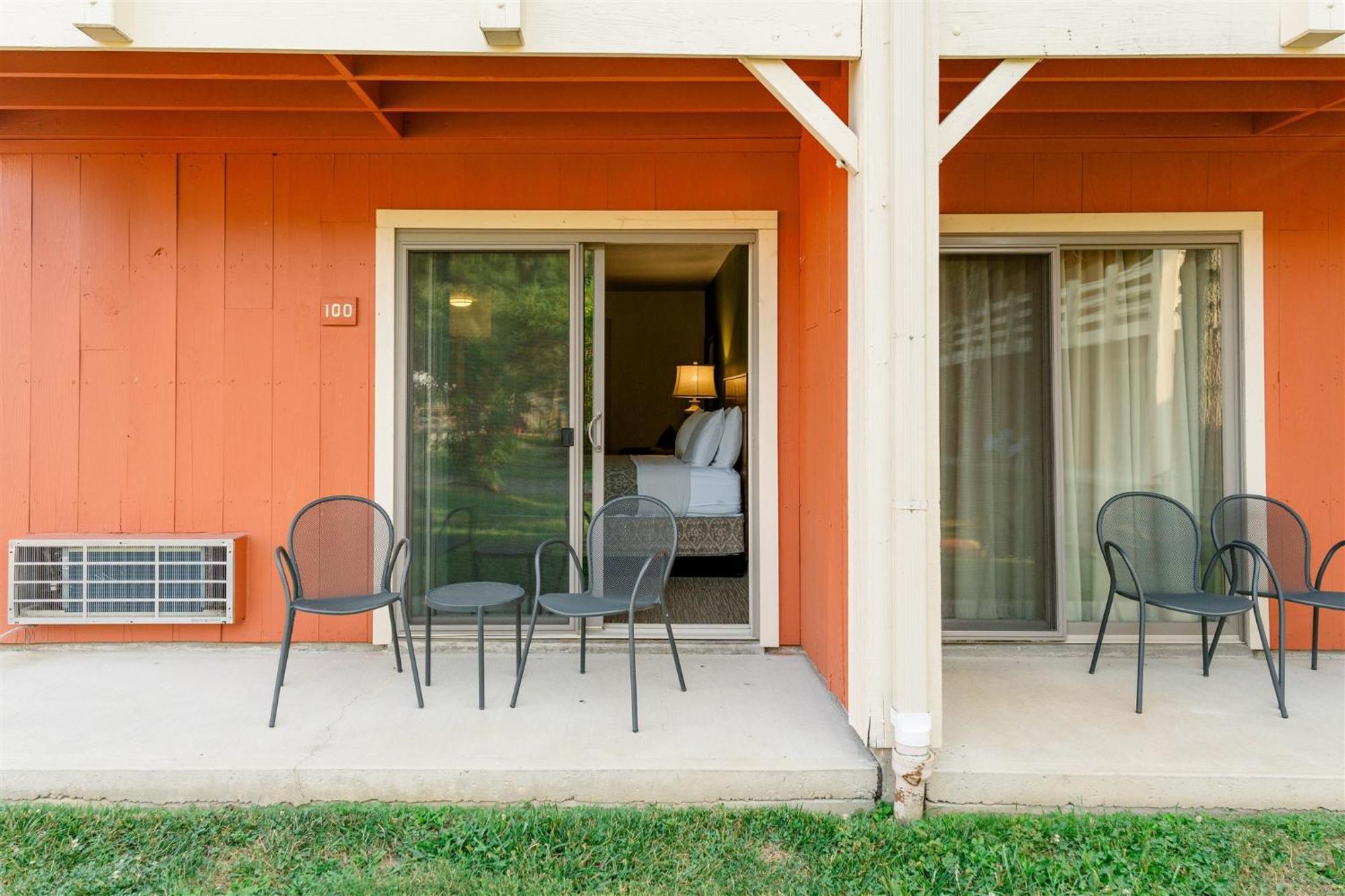 Brown County Inn Nashville Esterno foto